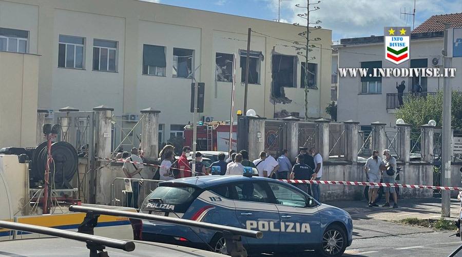 esplosione castellammare polizia