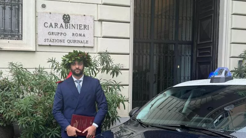 Carabiniere discute tesi ladro