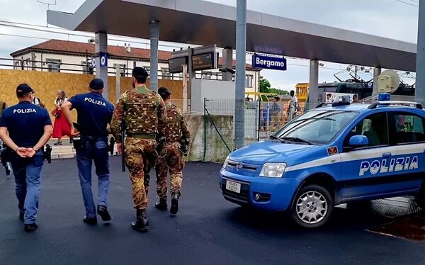 forze di polizia militari