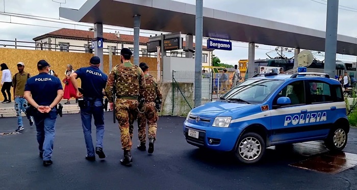 forze di polizia militari